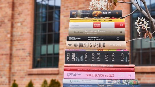 15 książek na 15-lecie Nagrody Literackiej m. st. Warszawy