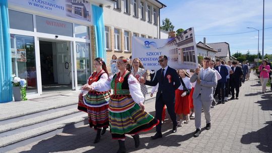 80 lat Szkoły Podstawowej w Brojcach. Jubileusz połączył pokolenia
