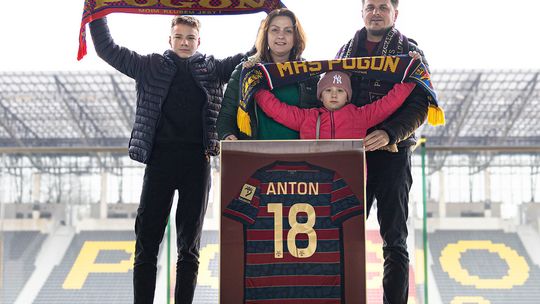 Anton Czyszczenie Malowanie Dachów w drużynie Pogoni