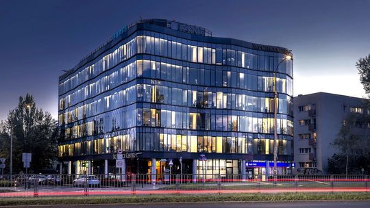 Avison Young doradzał przy sprzedaży budynku Sky Office Center