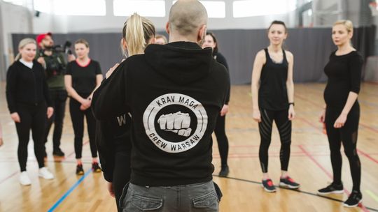 Bezpieczna i świadoma zagrożeń – zajęcia z samoobrony dla kobiet