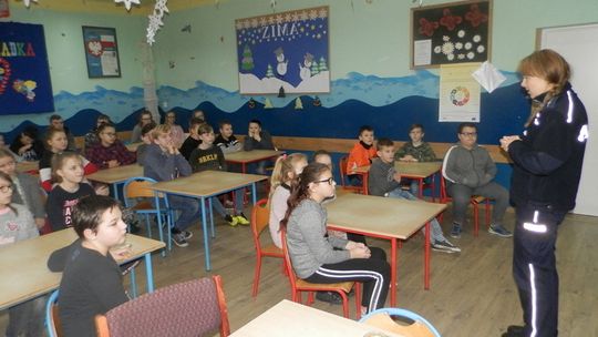 BEZPIECZNE FERIE Z GRYFICKĄ POLICJĄ