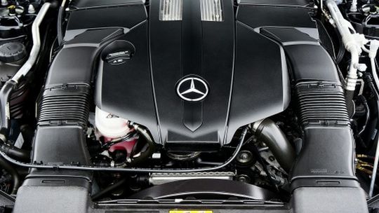 Bezpieczny zakup używanych części samochodowych online – poradnik krok po kroku