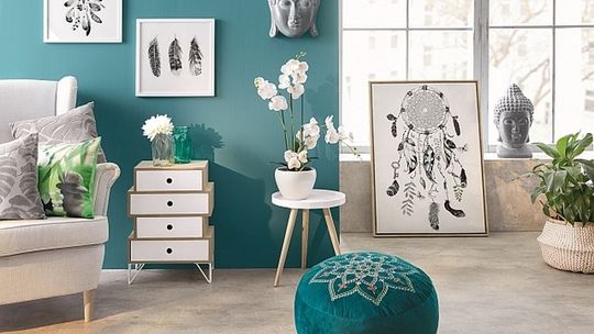 Biel we wnętrzu nie musi być nudna