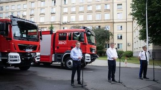 „Bitwa o wozy” – MSWiA sfinansuje wozy strażackie dla gmin o najwyższej frekwencji wyborczej