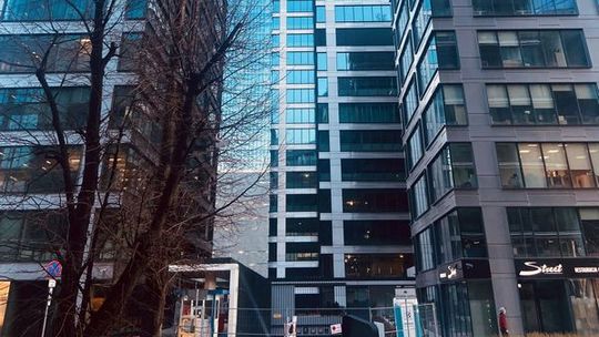 Biura wracają do gry