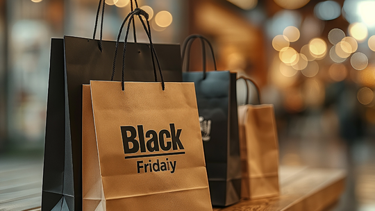 Black Friday i Dzień Bez Kupowania – konsumpcja kontra świadomość