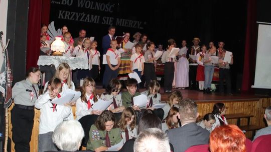 ,,...Bo wolność krzyżami się mierzy" – patriotyczny koncert w GDK