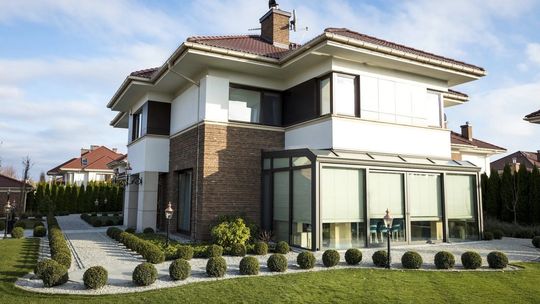 Budujesz dom lub kupujesz mieszkanie? Zwróć uwagę na rozmieszczenie okien!