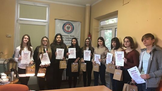 „Być młodym w dobie AIDS…”  – finał XI edycji Powiatowego Konkursu Wiedzy 