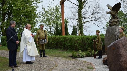  Cerkwica:  Pamięć i cześć bohaterom