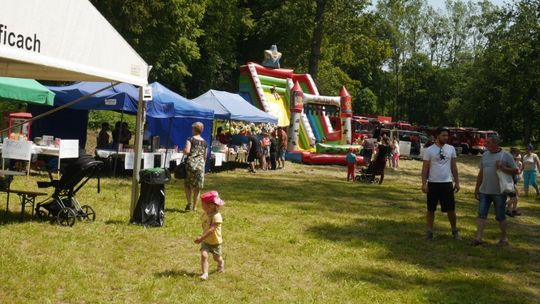Charytatywny piknik strażacki w Płotach