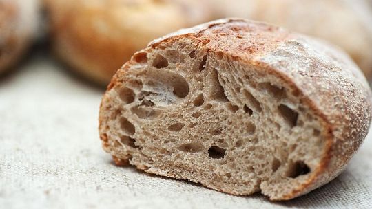 Chrupiące wypieki na grilla  – z Mąką Na Bułeczki i Mąką Na Chleb z Młyna Jaczkowice