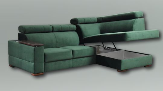 Co powiesić nad narożnikiem na wymiar w salonie?