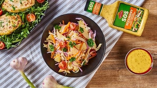 Colesław z Sosem Sezamowym Roleski