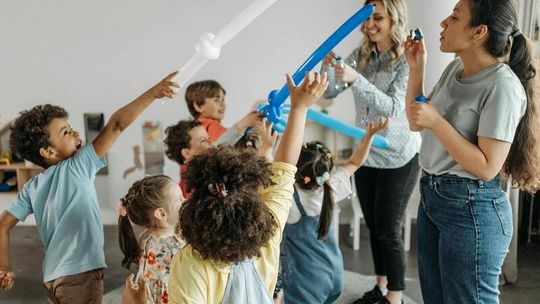 Cyfrowe narzędzia wspierające naukę empatii i komunikacji w klasach integracyjnych