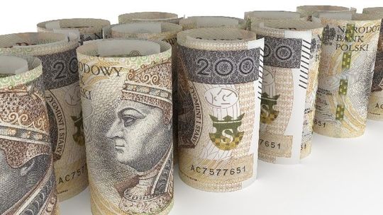 Czym różni się pożyczka od kredytu?