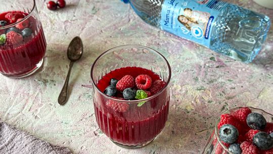 Domowy kisiel żurawinowy z malinami