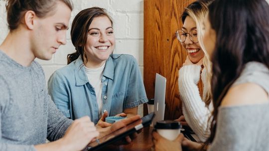 Duża liczba studentów w stolicy Dolnego Śląska pobudza inwestycje w prywatne akademiki
