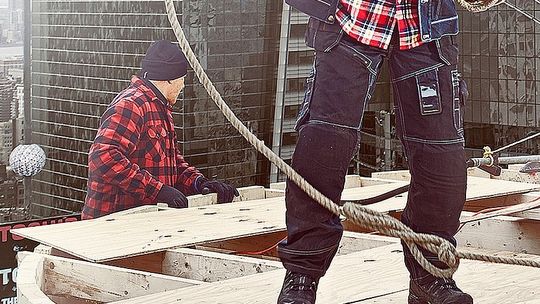 DWIE NOGAWKI WIELE ZALET - jak dobrać idealne spodnie robocze