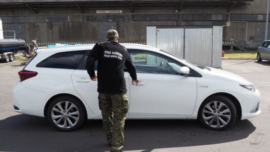 Dwie skradzione hybrydowe toyoty auris zatrzymane w Świnoujściu