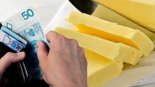 Dynamika wzrostu spada. Ceny masła przestają straszyć Polaków, choć wciąż są wysokie