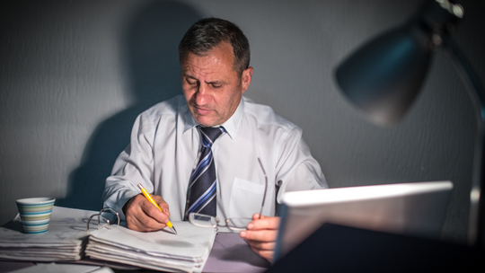 Dzień pracoholika – czy w Polsce obchodzimy go codziennie?