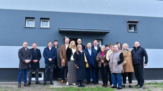 Ekologiczne ciepło i niższe rachunki – budynek w Czarnocinie po modernizacji