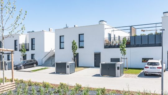 Eleganckie domy na multifunkcyjnym osiedlu