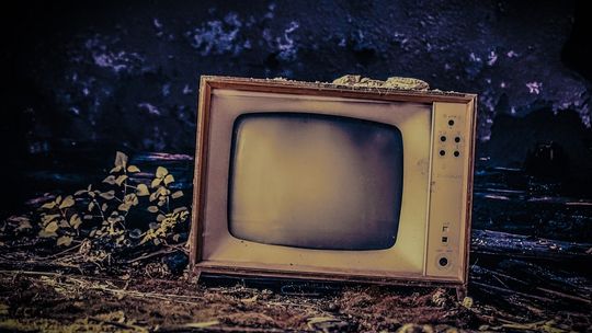 Elektrośmieci – zagrożenie dla środowiska naturalnego. Oto 3 sposoby, jak można mu zapobiegać