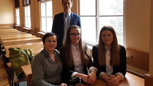 Emilia i Ola laureatkami Konkursu Wiedzy Ekonomicznej