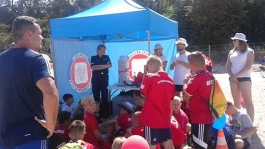 FESTYN EDUKACYJNO – INFORMACYJNY Z UDZIAŁEM POLICJI I SANEPIDU