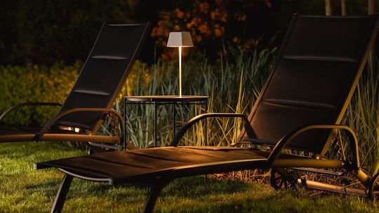 Forma i funkcjonalność: 4 zasady oświetlenia nowoczesnego ogrodu