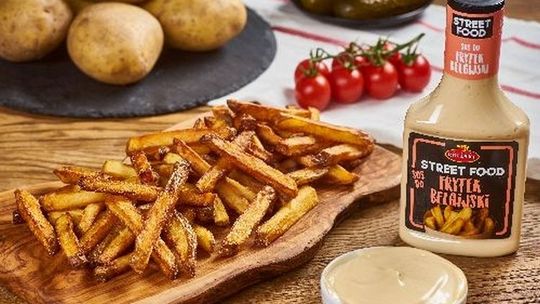Frytki belgijskie z sosem do frytek Roleski