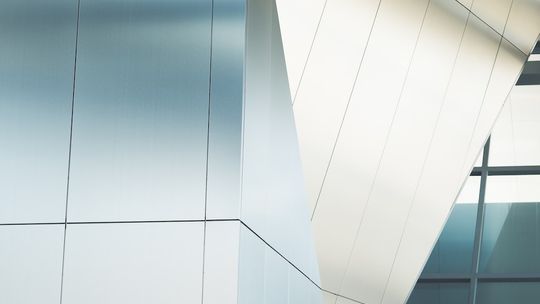 Gięcie grubych blach: wyzwania i skuteczne metody