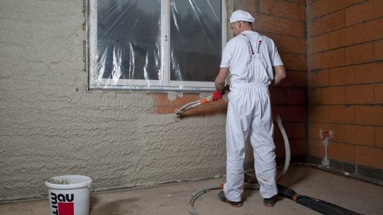 Gładki efekt w ekspresowym tempie,  czyli instrukcja szybkiego tynkowania