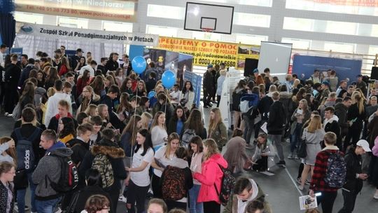 Gryf Arena: XI Powiatowe Targi Edukacyjne