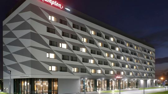Hampton by Hilton na lotnisku w Balicach otwarty. Zaskakuje turystów jak żaden inny