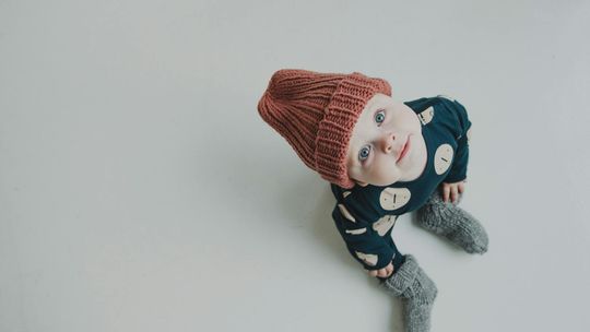 Idealne Kapcie do Nauki Chodzenia: Jak Wybrać Najlepsze dla Twojego Malucha