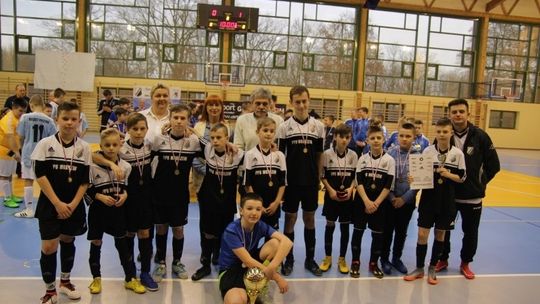 III Turniej Halowy Drużyn Młodzieżowych im. Władysława Klusarczyka  ,,Płoty Ferie CUP 2019"