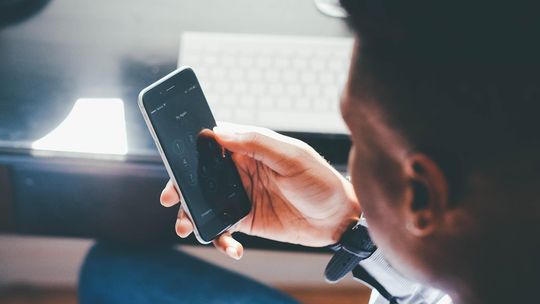 Internet światłowodowy czy domowy Internet mobilny, który wybrać?