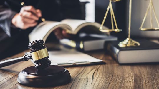 Jak przygotować się do spotkania z prawnikiem w sprawie rozwodowej?