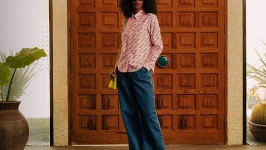 Jak ubrać się modnie i wygodnie w mieście?