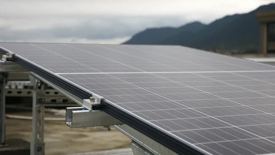 Jaka jest faktyczna żywotność paneli? I w jaki sposób ją wydłużyć?