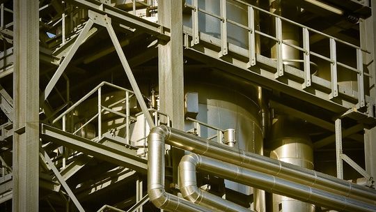 Jakie kleje dla przemysłu stosuje się w polskich przedsiębiorstwach?