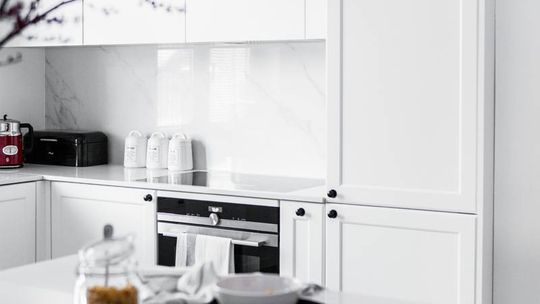 Jakie meble na wymiar będą najlepsze dla Twojego domu? Sprawdź sam!