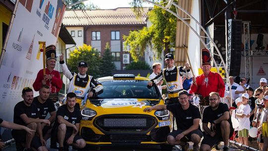 Jakub Matulka sięgnął po pierwsze zwycięstwo w RSMP – załoga LOTTO Matulka Rally Team wygrywa Klasę 3 w piekielnie trudnym Rajdzie Małopolski