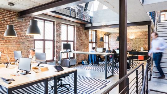 Już nie tarcza antyinflacyjna, a inteligentne systemy oświetleniowe. Gdzie szukać ratunku dla rentowności polskich firm?