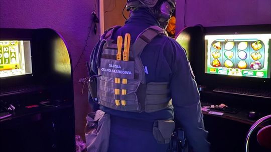 KAS nie odpuszcza nielegalnym lokalom hazardowym w Szczecinie.