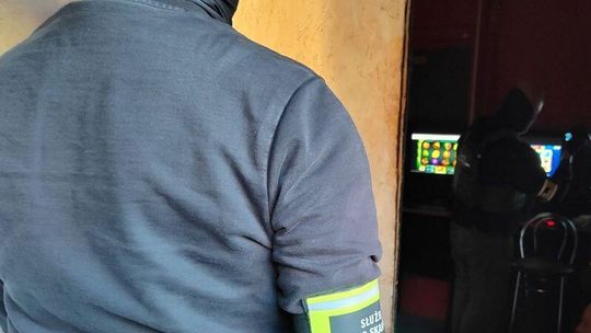 Kolejne uderzenia KAS w nielegalny hazard. 8 stanowisk hazardowych zabezpieczonych w Policach